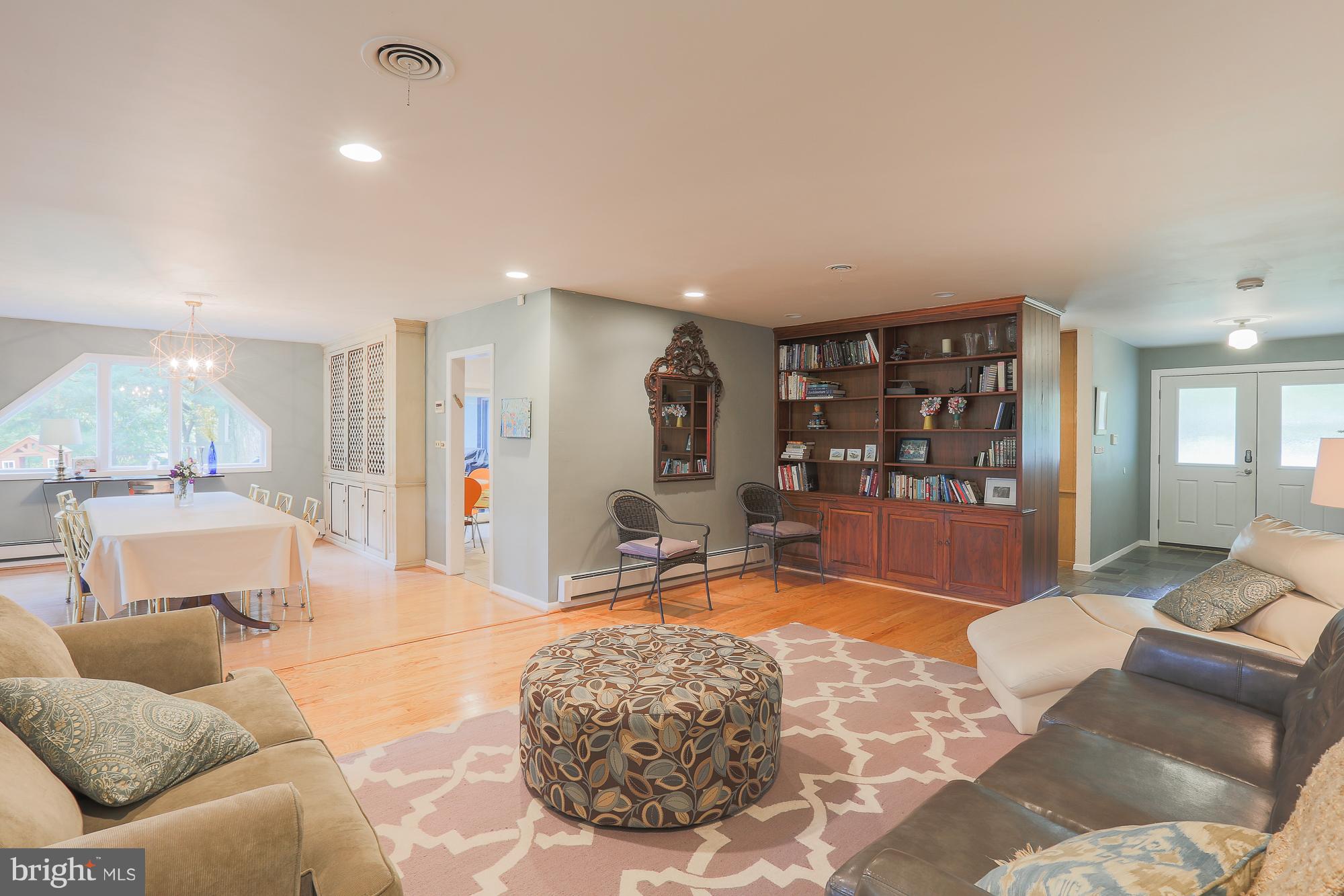 8002 Long Meadow Road Baltimore, MD 21208 - Photo 7 of 26 Interior (General)