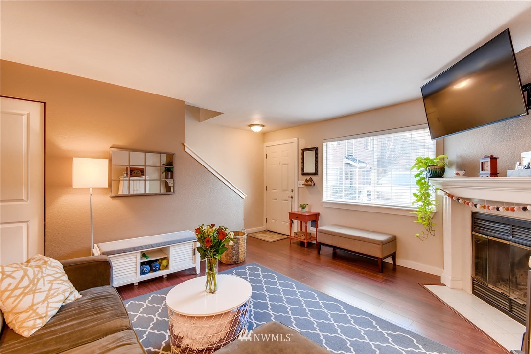 412 Center Road, Unit F4 Everett, WA 98204 - Photo 5 of 25