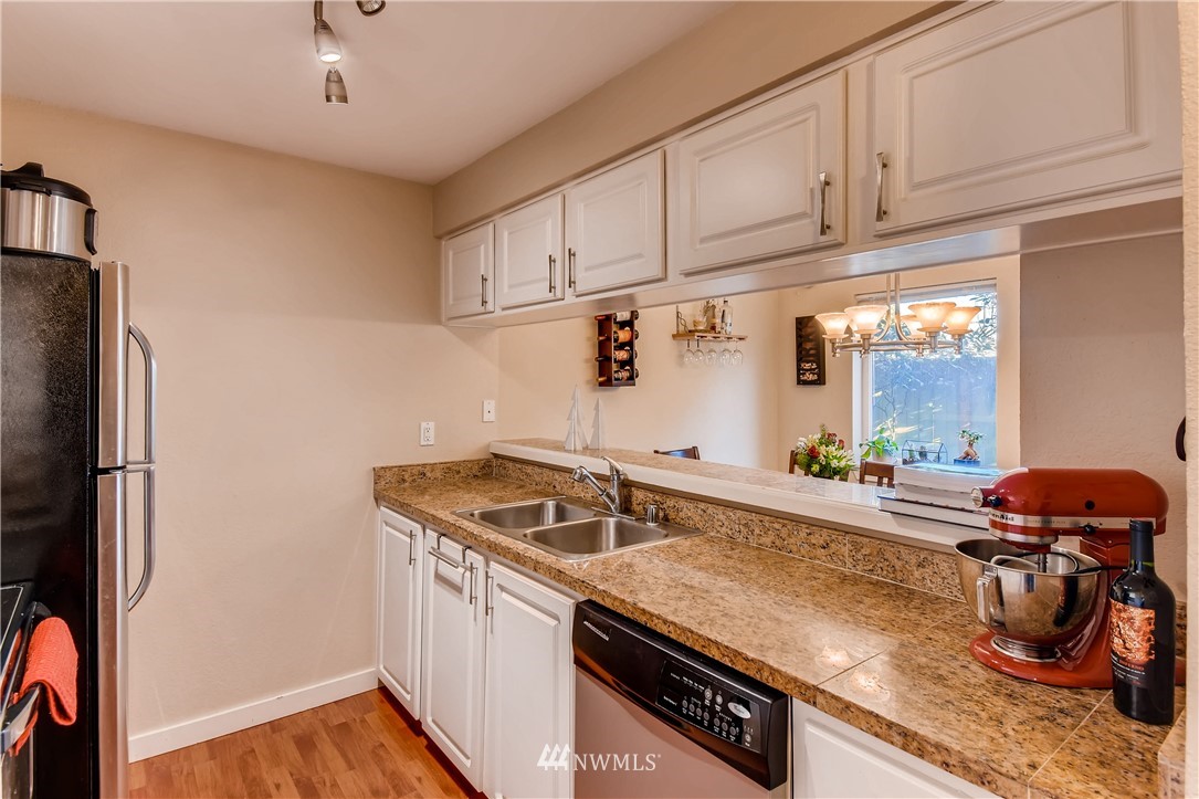 412 Center Road, Unit F4 Everett, WA 98204 - Photo 10 of 25
