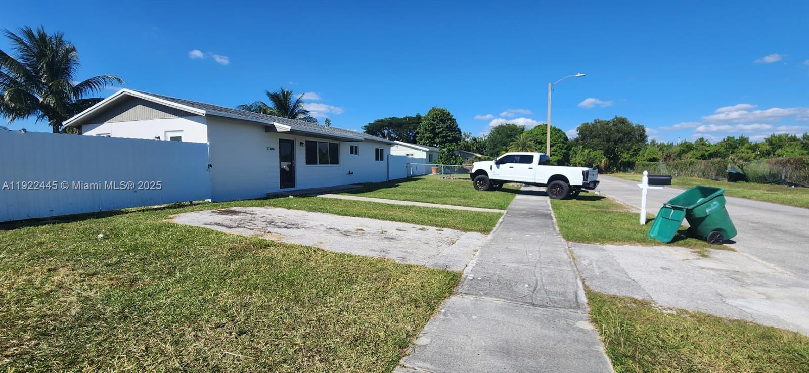 27840 Southwest 128th Place Homestead, FL 33032 - Photo 8 of 13