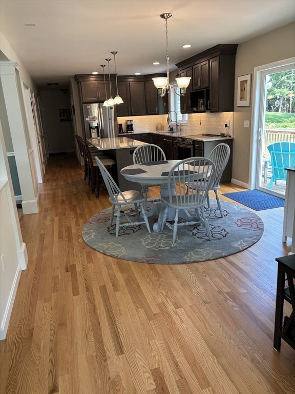 41 Clapp Road Rochester, MA 02770 - Photo 9 of 28 Gallery Image 9