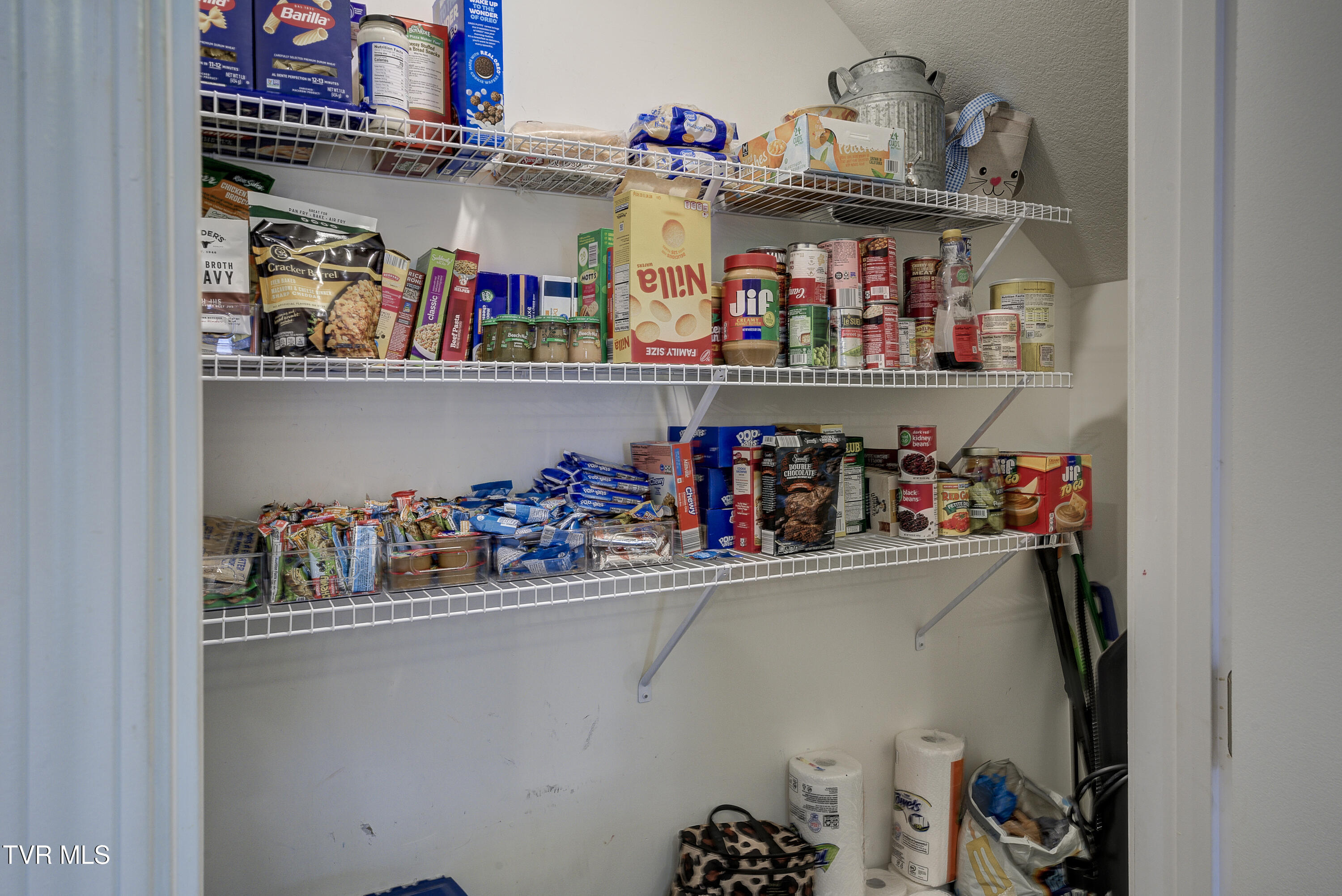 567 Cox Hollow Road Kingsport, TN 37663 - Photo 15 of 42 CoxHollow-Interior-14