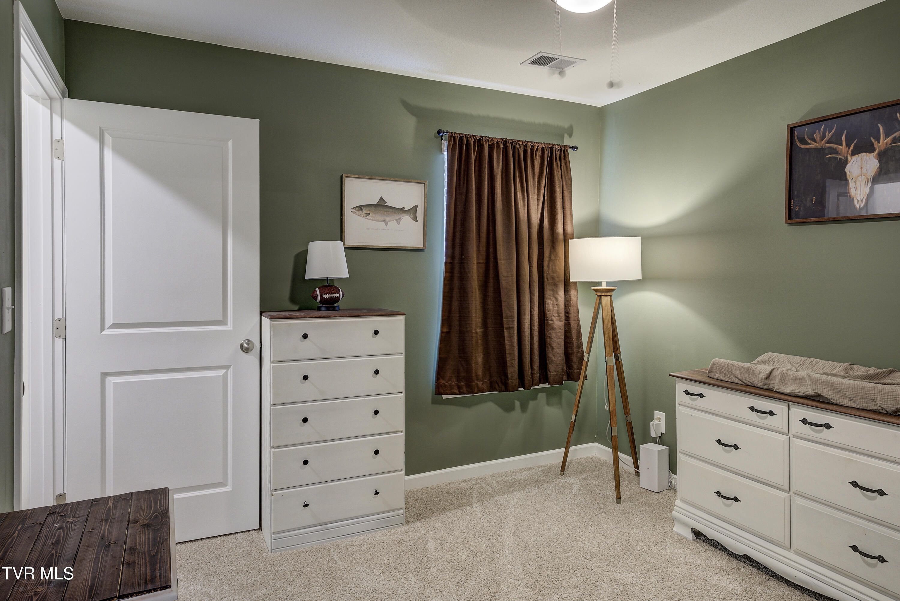 567 Cox Hollow Road Kingsport, TN 37663 - Photo 19 of 42 CoxHollow-Interior-18