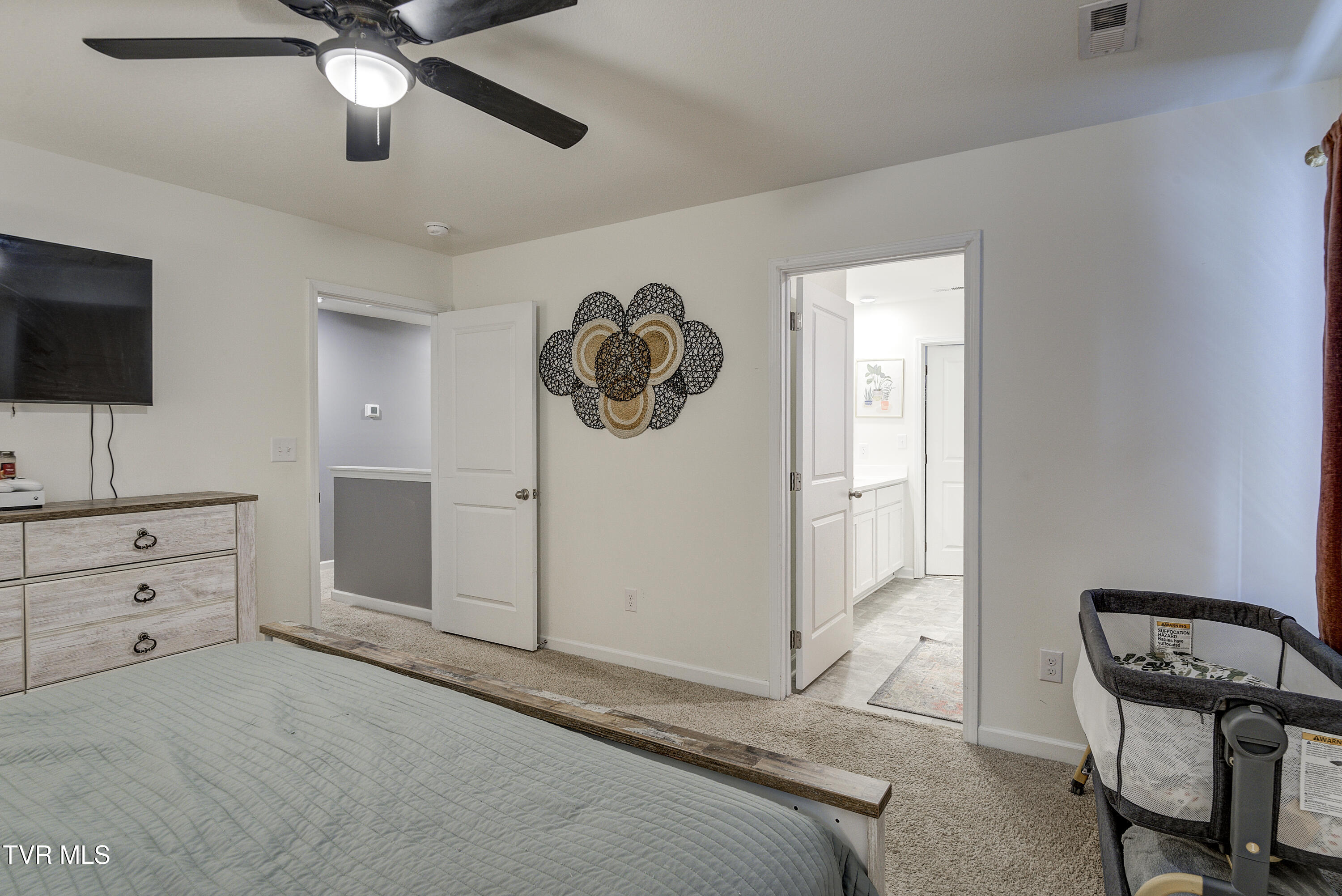 567 Cox Hollow Road Kingsport, TN 37663 - Photo 22 of 43 CoxHollow2-INTERIOR2-21