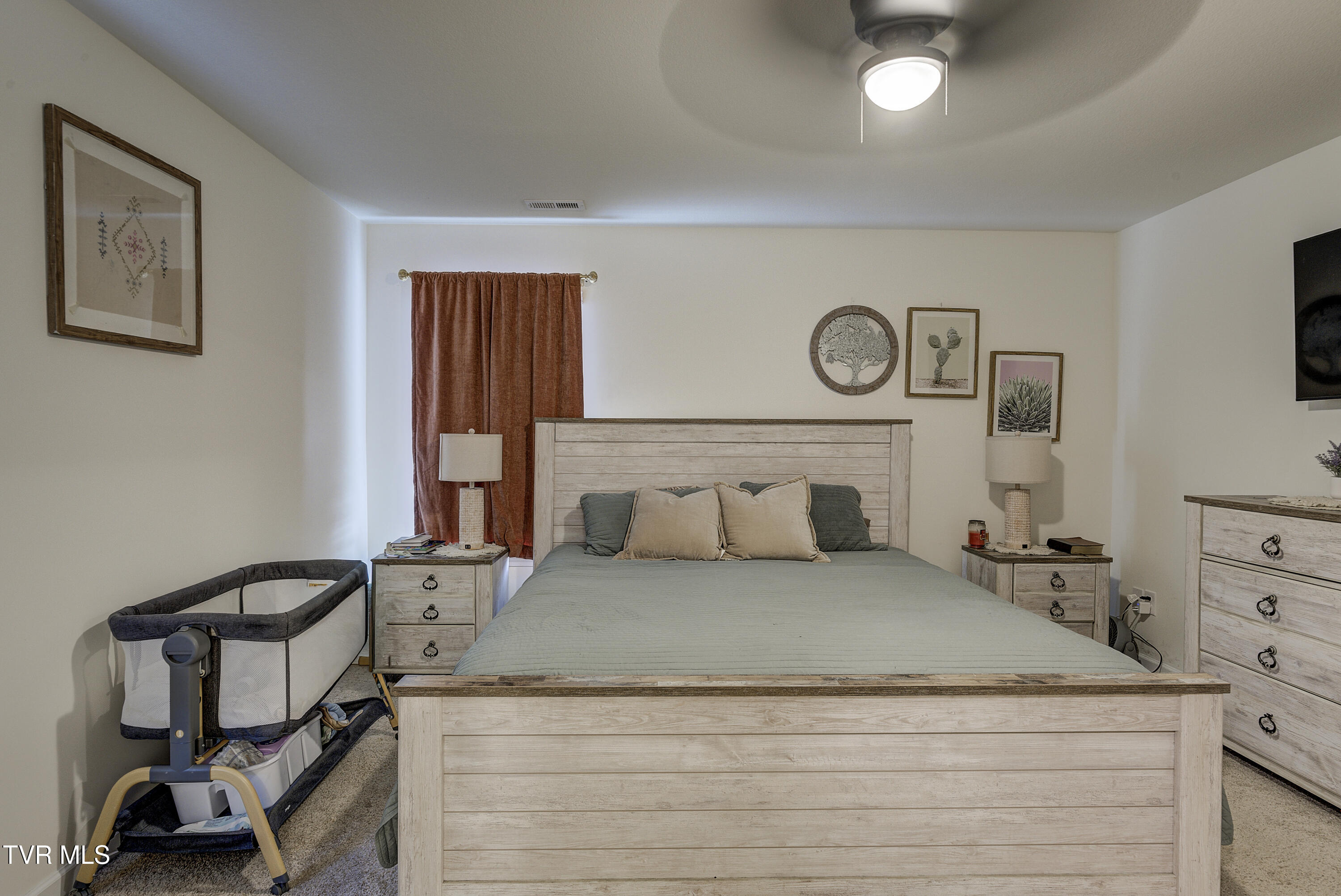 567 Cox Hollow Road Kingsport, TN 37663 - Photo 22 of 42 CoxHollow-Interior-21