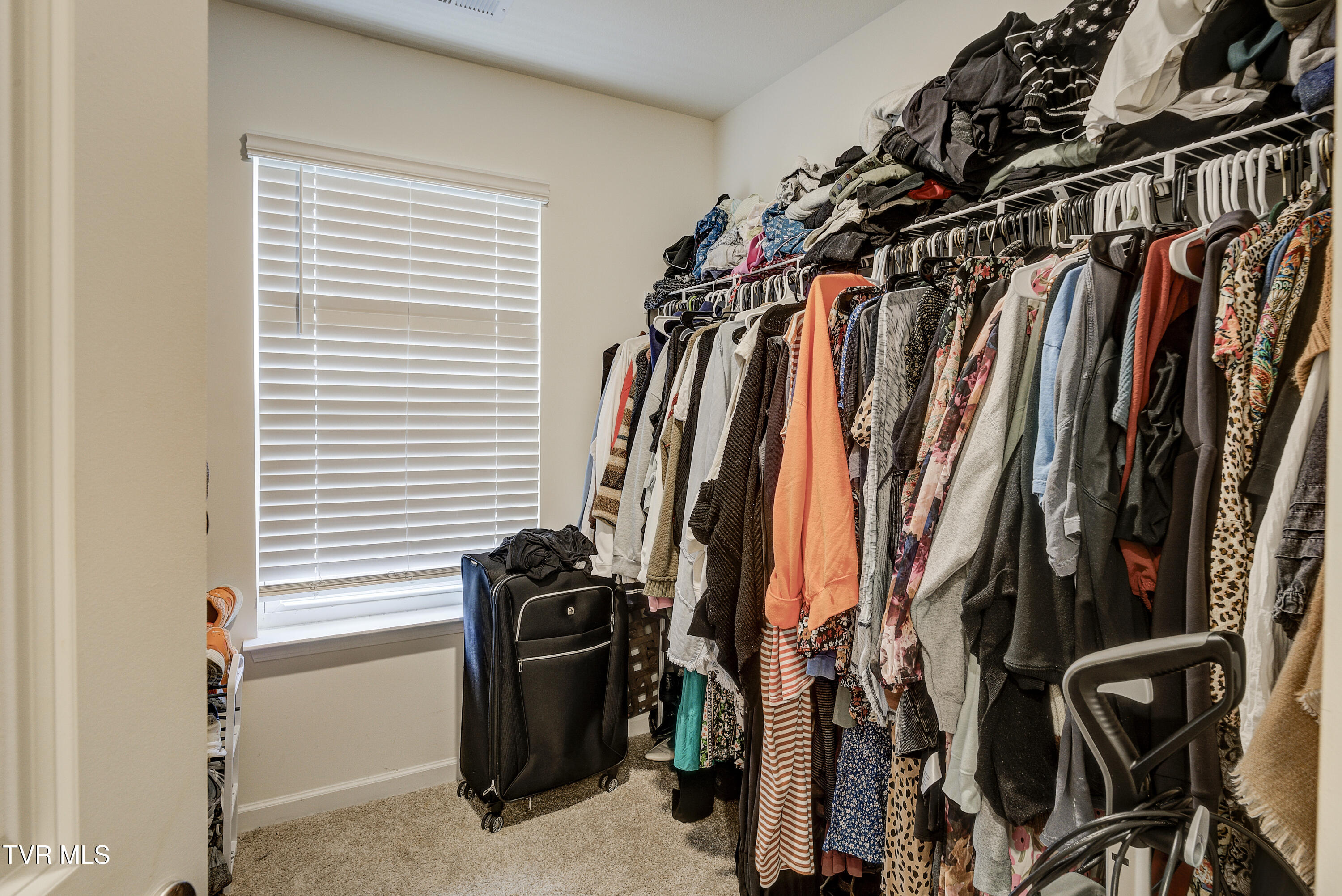 567 Cox Hollow Road Kingsport, TN 37663 - Photo 25 of 42 CoxHollow-Interior-24