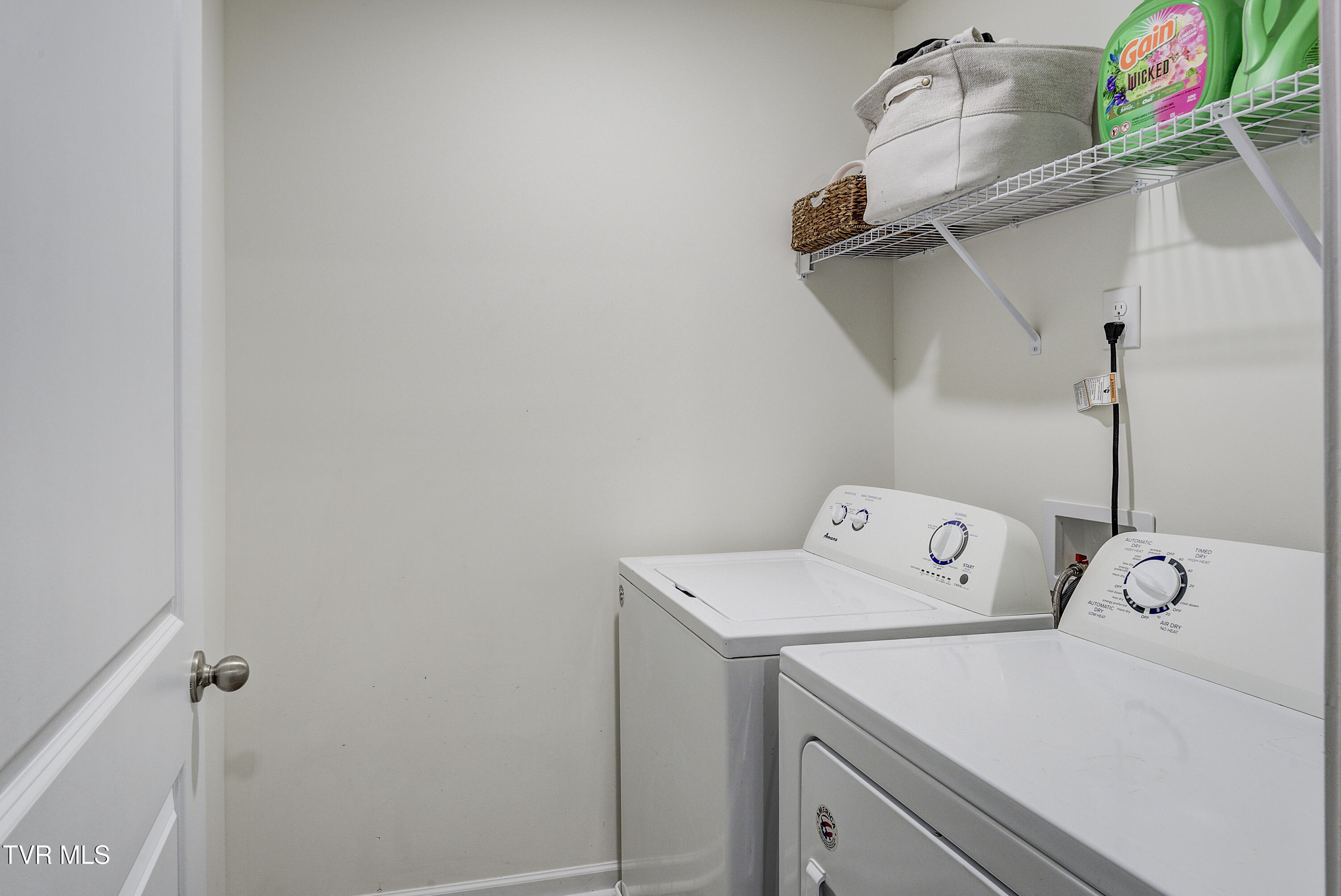 567 Cox Hollow Road Kingsport, TN 37663 - Photo 29 of 42 CoxHollow-Interior-28