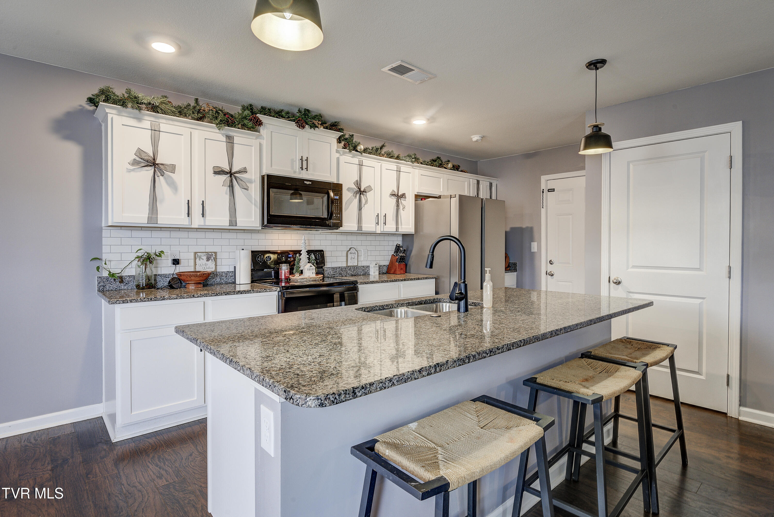 567 Cox Hollow Road Kingsport, TN 37663 - Photo 7 of 42 CoxHollow-Interior-6