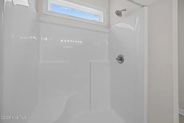 $1,700 | 243 Shallowbag Bay Lane, Jacksonville, NC 28546