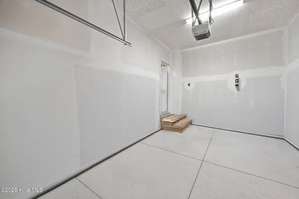 $1,700 | 243 Shallowbag Bay Lane, Jacksonville, NC 28546