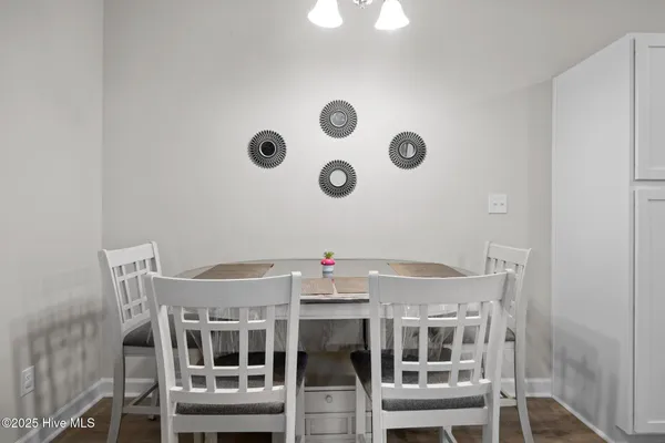 $1,700 | 243 Shallowbag Bay Lane, Jacksonville, NC 28546