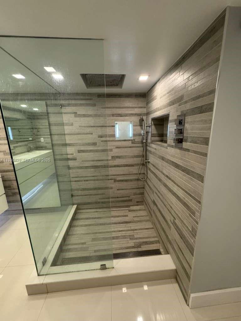 4000 Towerside Terrace, Unit 1901 Miami, FL 33138 - Photo 23 of 33 a view of entryway