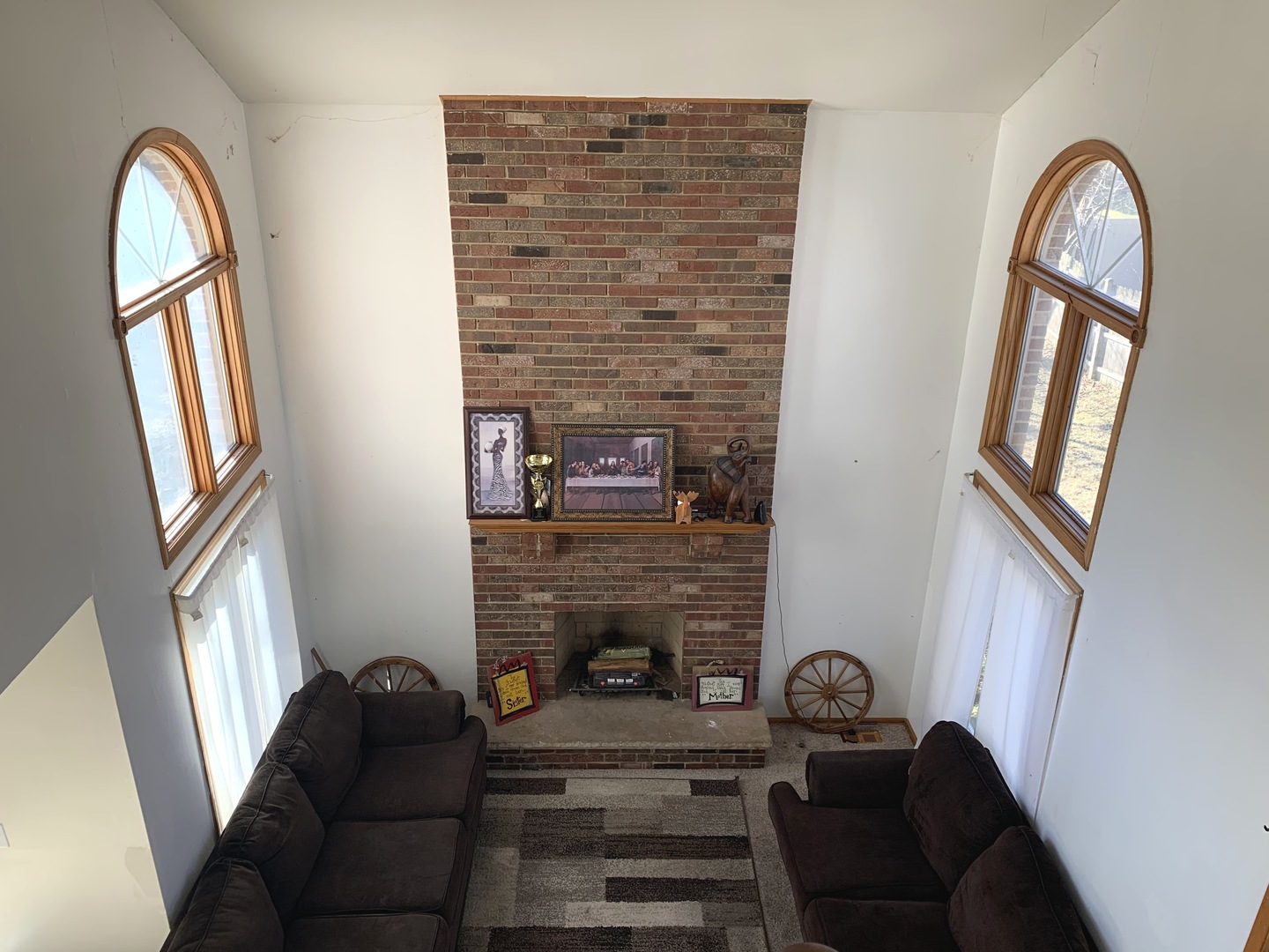 3815 River Road Hazel Crest, IL 60429 - Photo 7 of 25 a living room with furniture and a fireplace