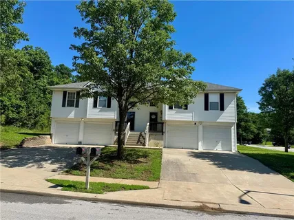 $395,000 | 2700-2702 Northwest 69th Terrace, Kansas City, MO 64151