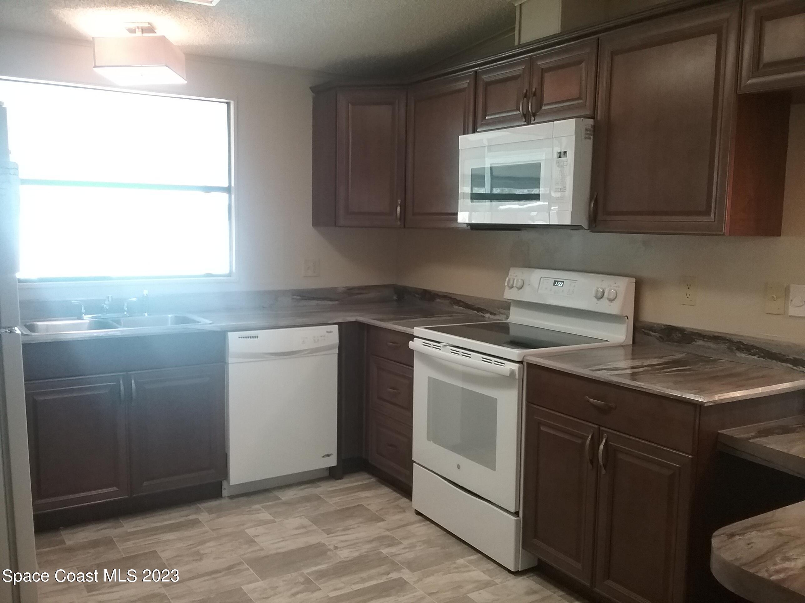 1609 Ridge Drive Cocoa, FL 32926 - Photo 13 of 30 20180603_113228