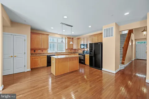 $675,000 | 2803 Union Drive, Unit 53, Ellicott City, MD 21043