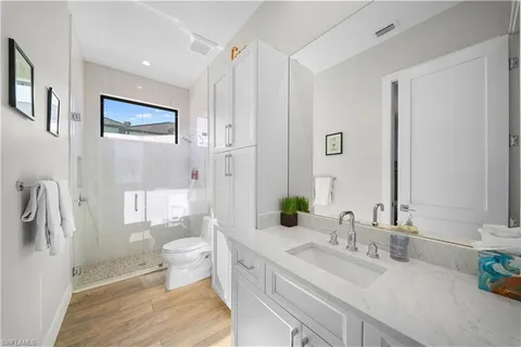 $1,795,000 | 828 100th Avenue North, Naples, FL 34108