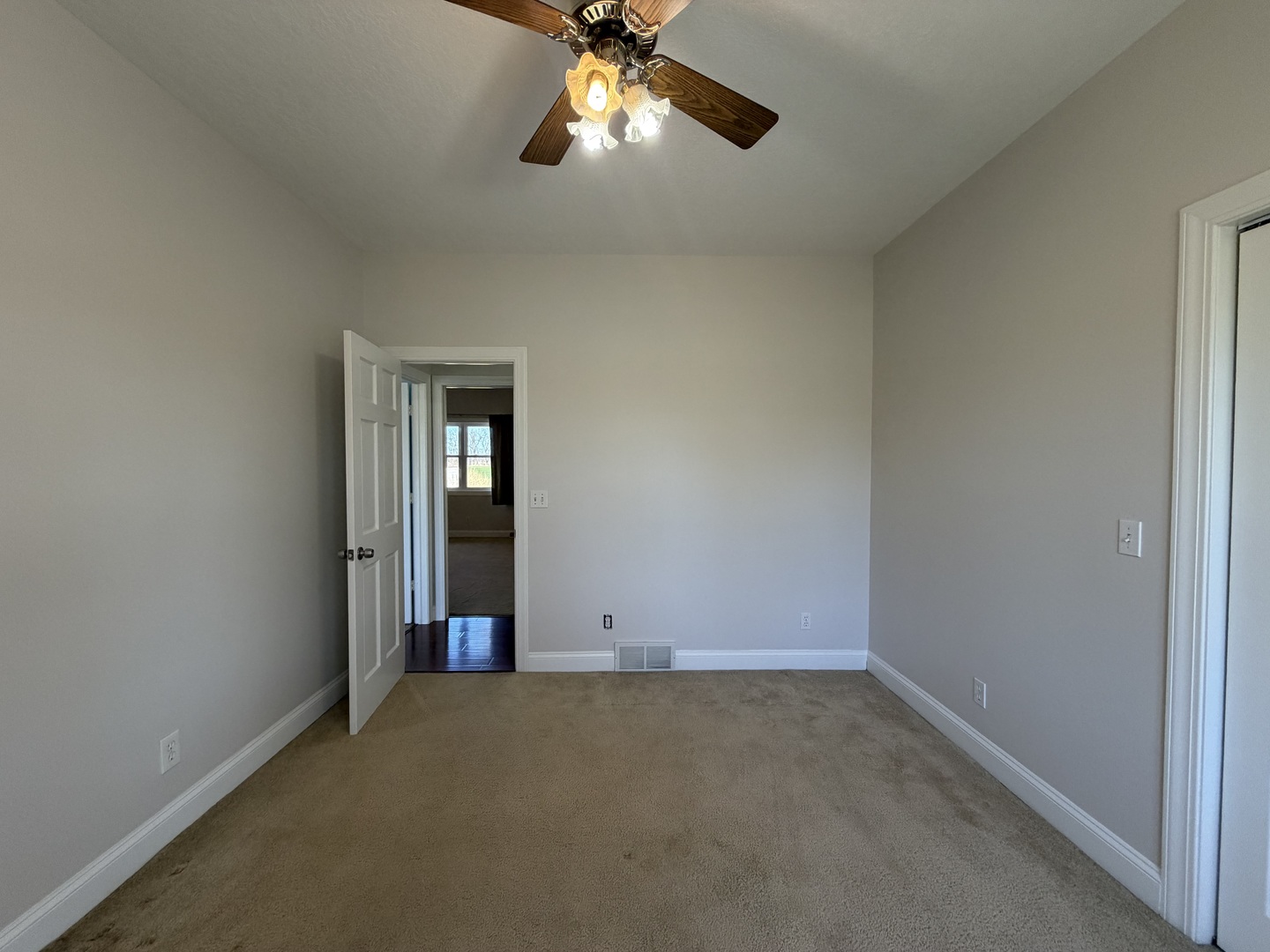 20922 Cattail Road Fulton, IL 61252 - Photo 15 of 30 a view of an empty room and window