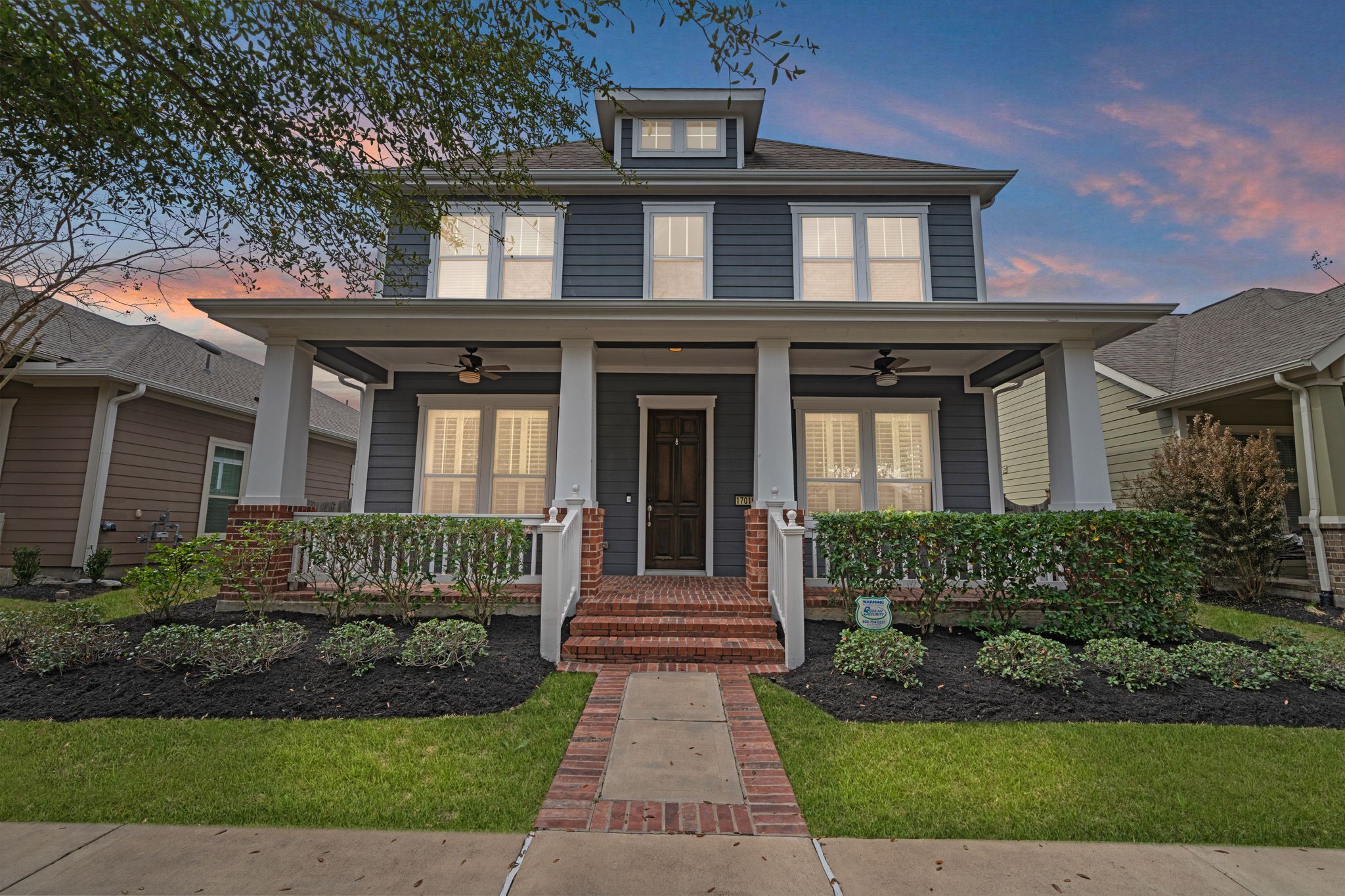 Welcome to 17019 Seminole Ridge!