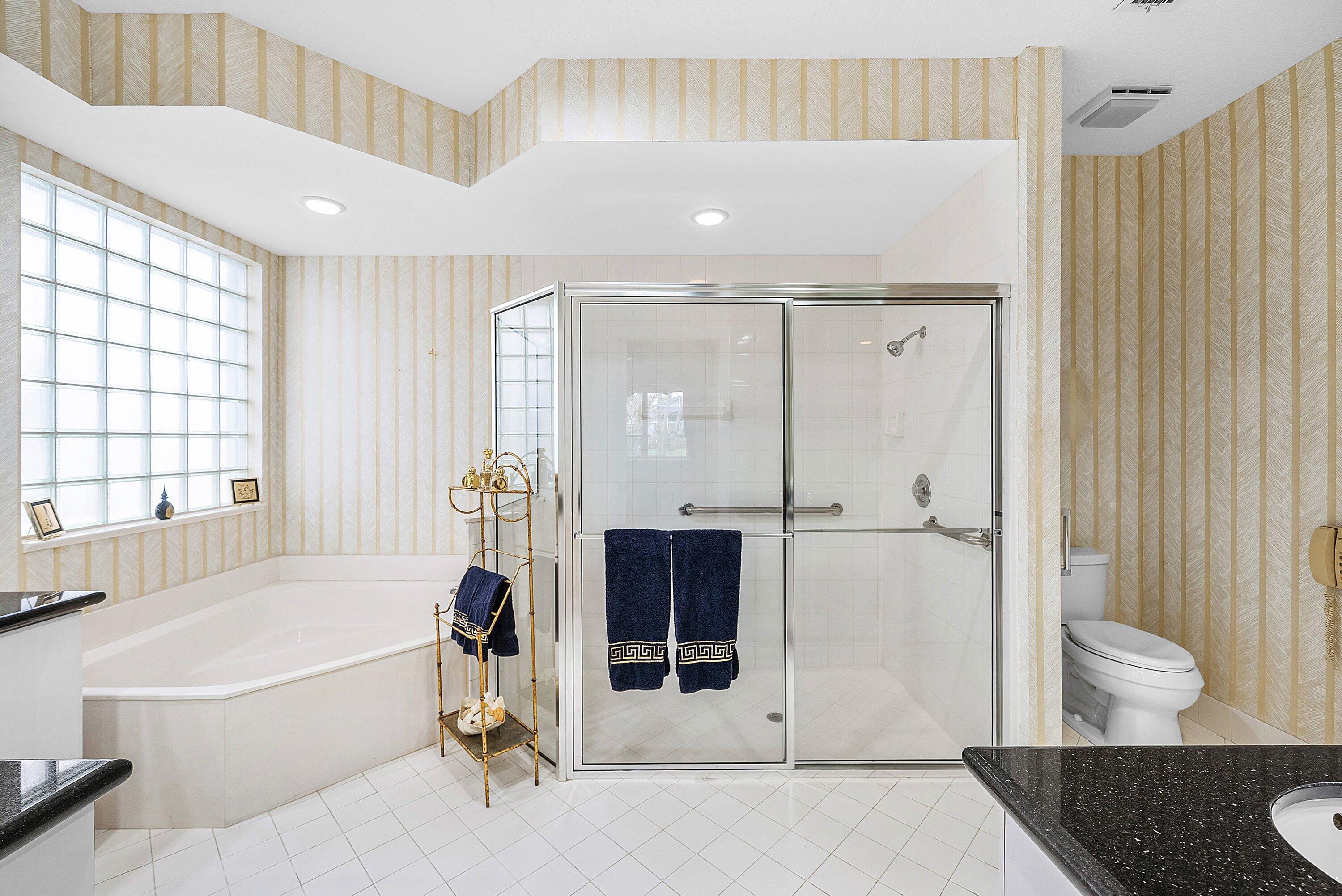 23297 Torre Circle Boca Raton, FL 33433 - Photo 18 of 51 026-23297TorreCircle-BocaRaton-FL-33433-