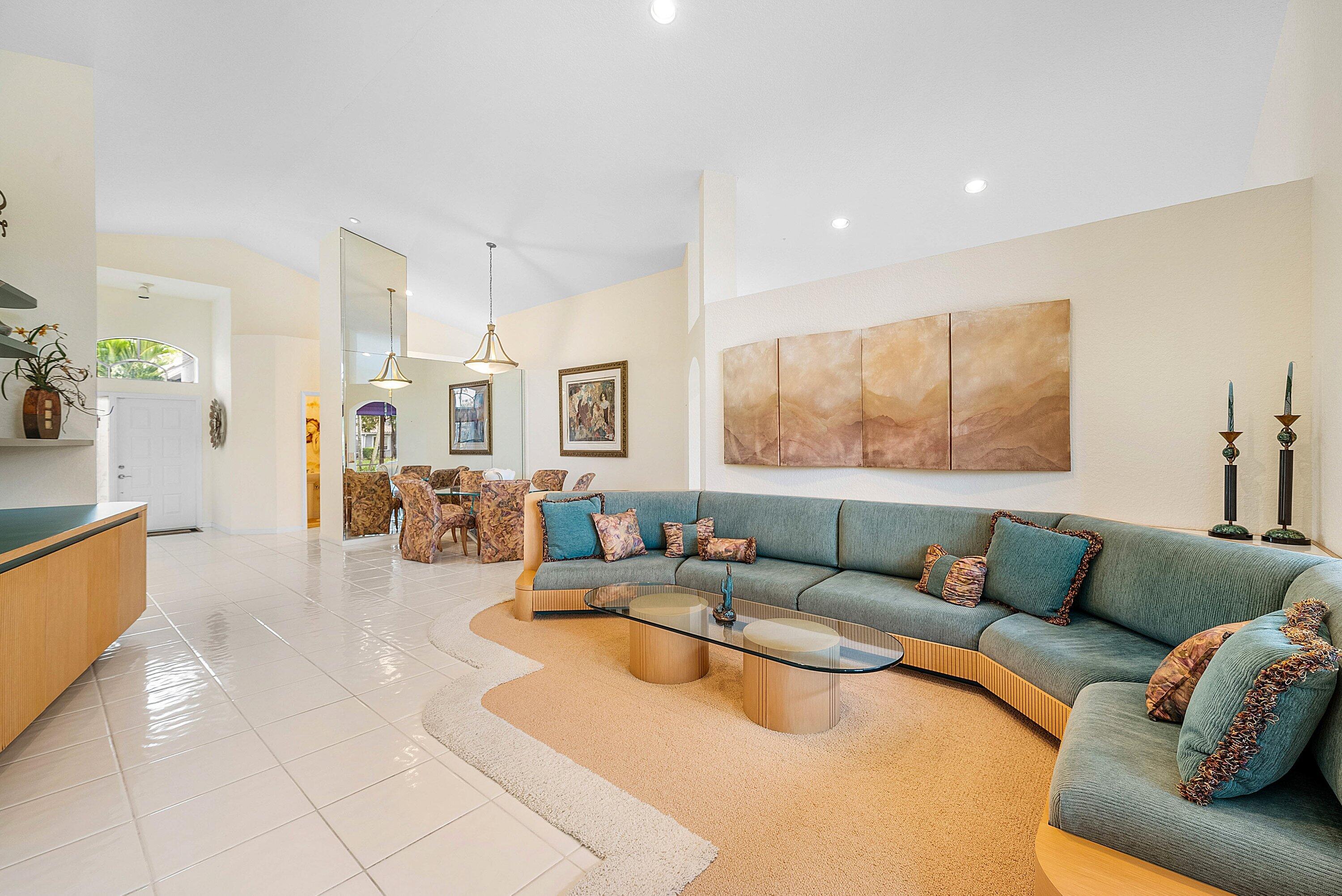 23297 Torre Circle Boca Raton, FL 33433 - Photo 4 of 51 009-23297TorreCircle-BocaRaton-FL-33433-