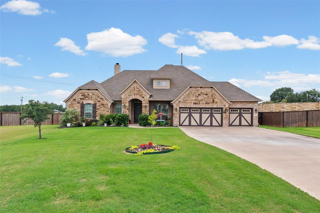 104 Lagrange Court Weatherford, TX 76088 - Photo 4 of 36