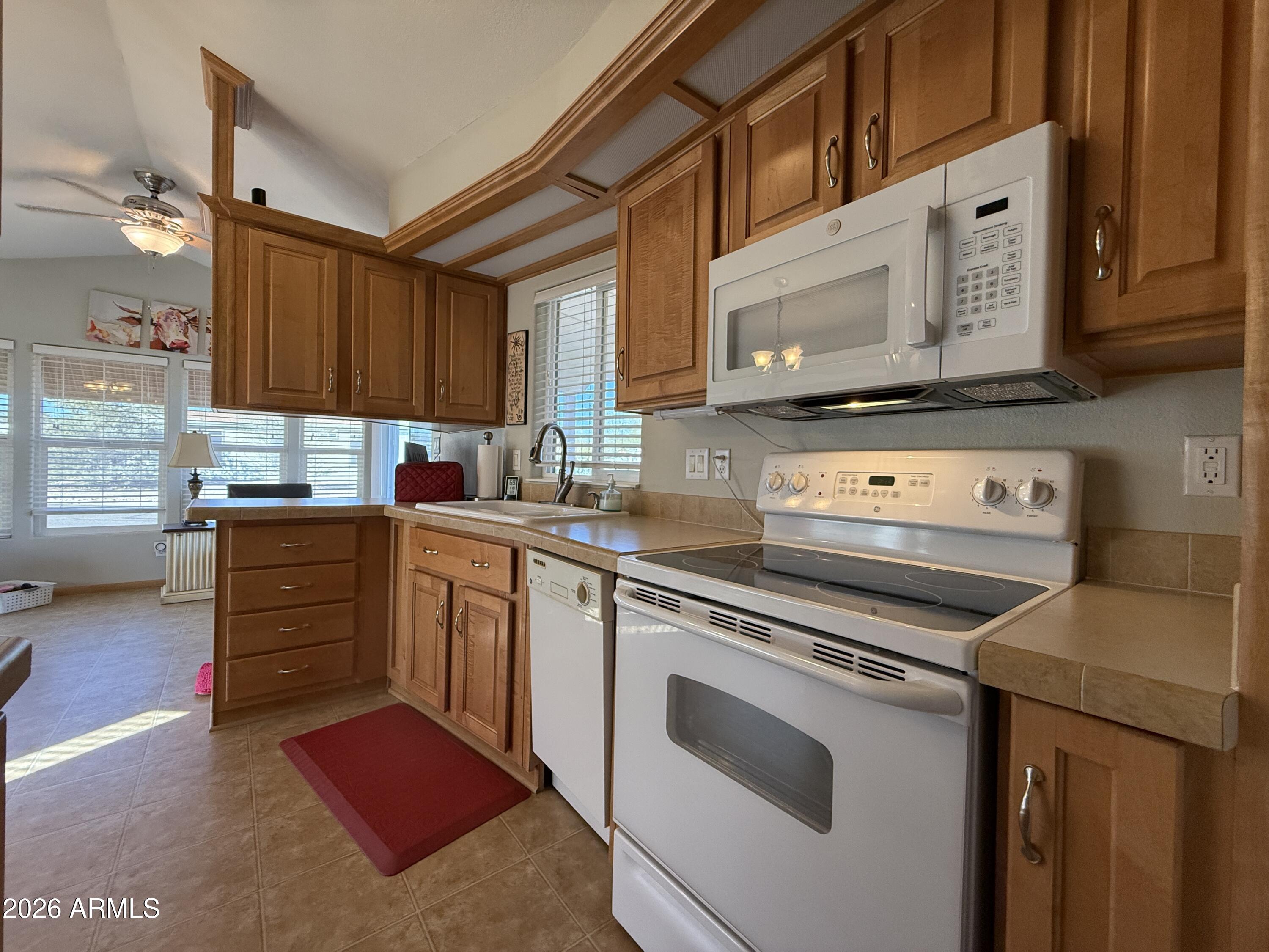 21175 Westward View Road, Unit 241 Congress, AZ 85332 - Photo 14 of 49 Kitchen (8)