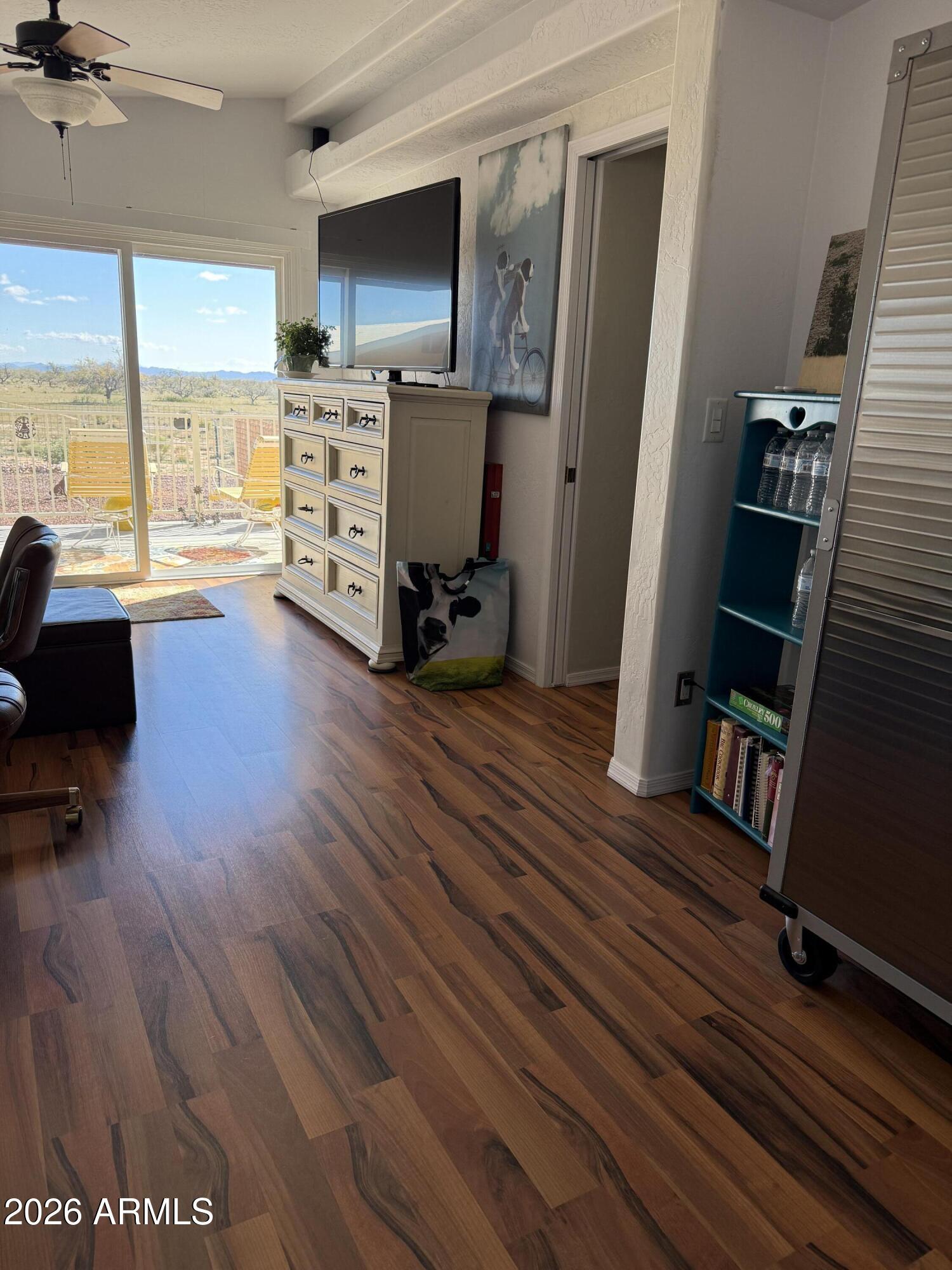 21175 Westward View Road, Unit 241 Congress, AZ 85332 - Photo 22 of 49 Arizona Room (1)