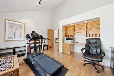 a view of walk in closet