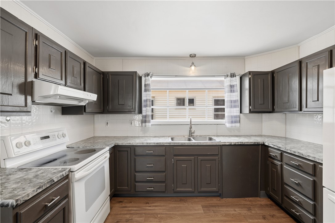 116 Warwick Road Pawtucket, RI 02861 - Photo 19 of 42