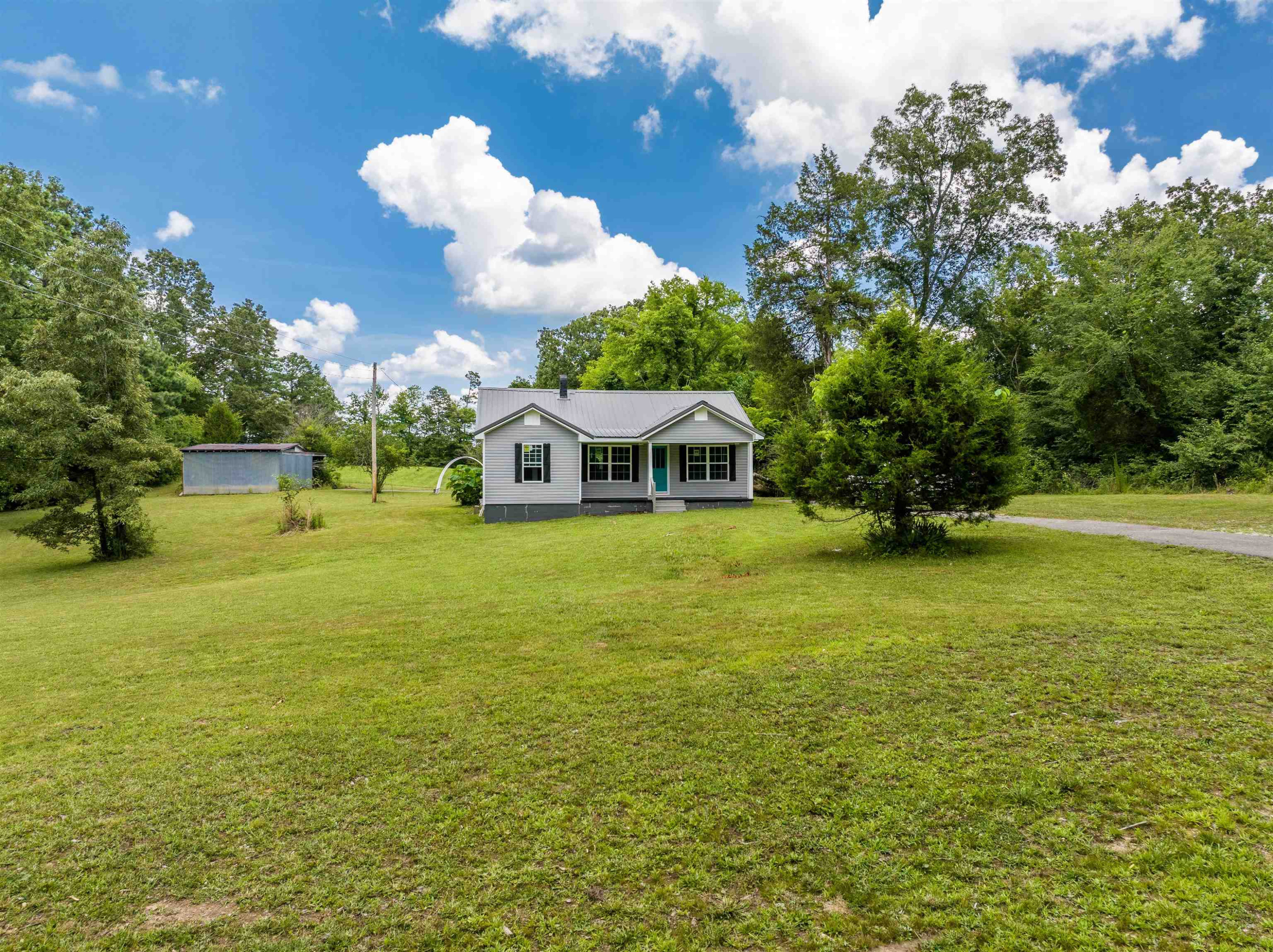 286 J B Weatherford Road Decaturville, TN 38329 - Photo 1 of 28 Photo 1