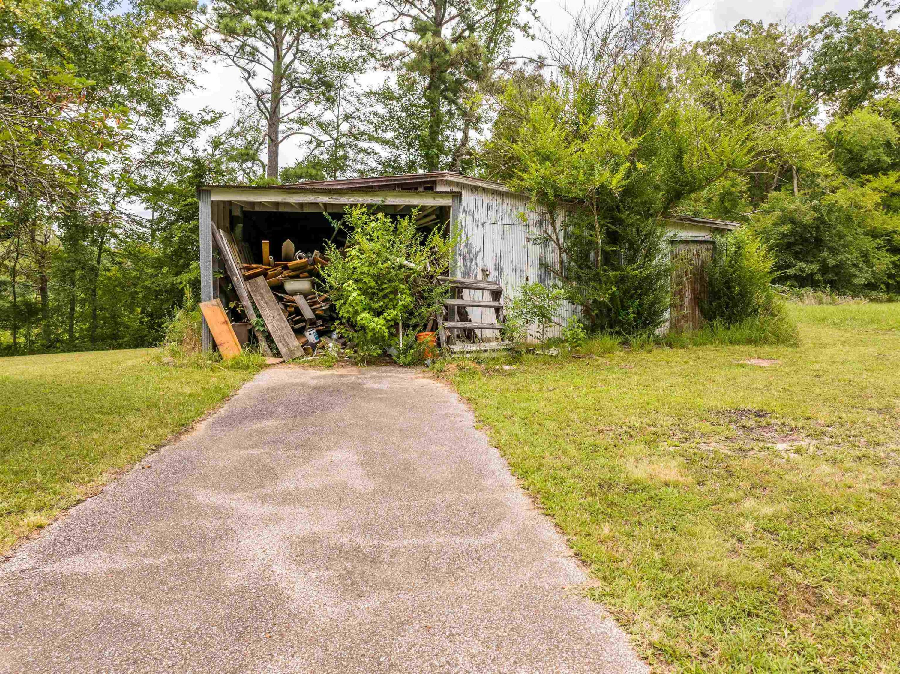 286 J B Weatherford Road Decaturville, TN 38329 - Photo 13 of 28 Photo 14