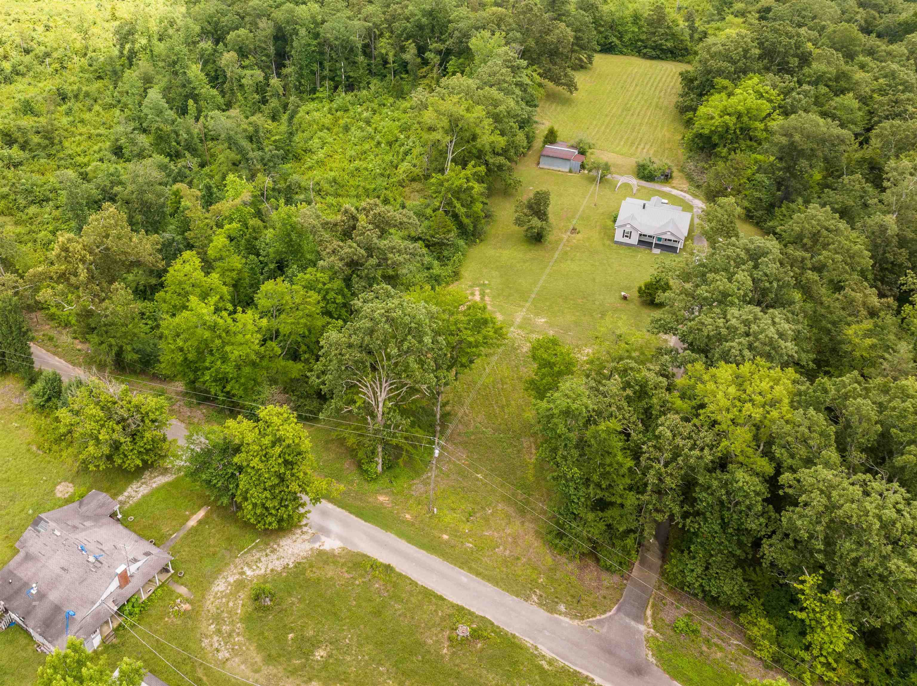 286 J B Weatherford Road Decaturville, TN 38329 - Photo 4 of 28 Photo 5