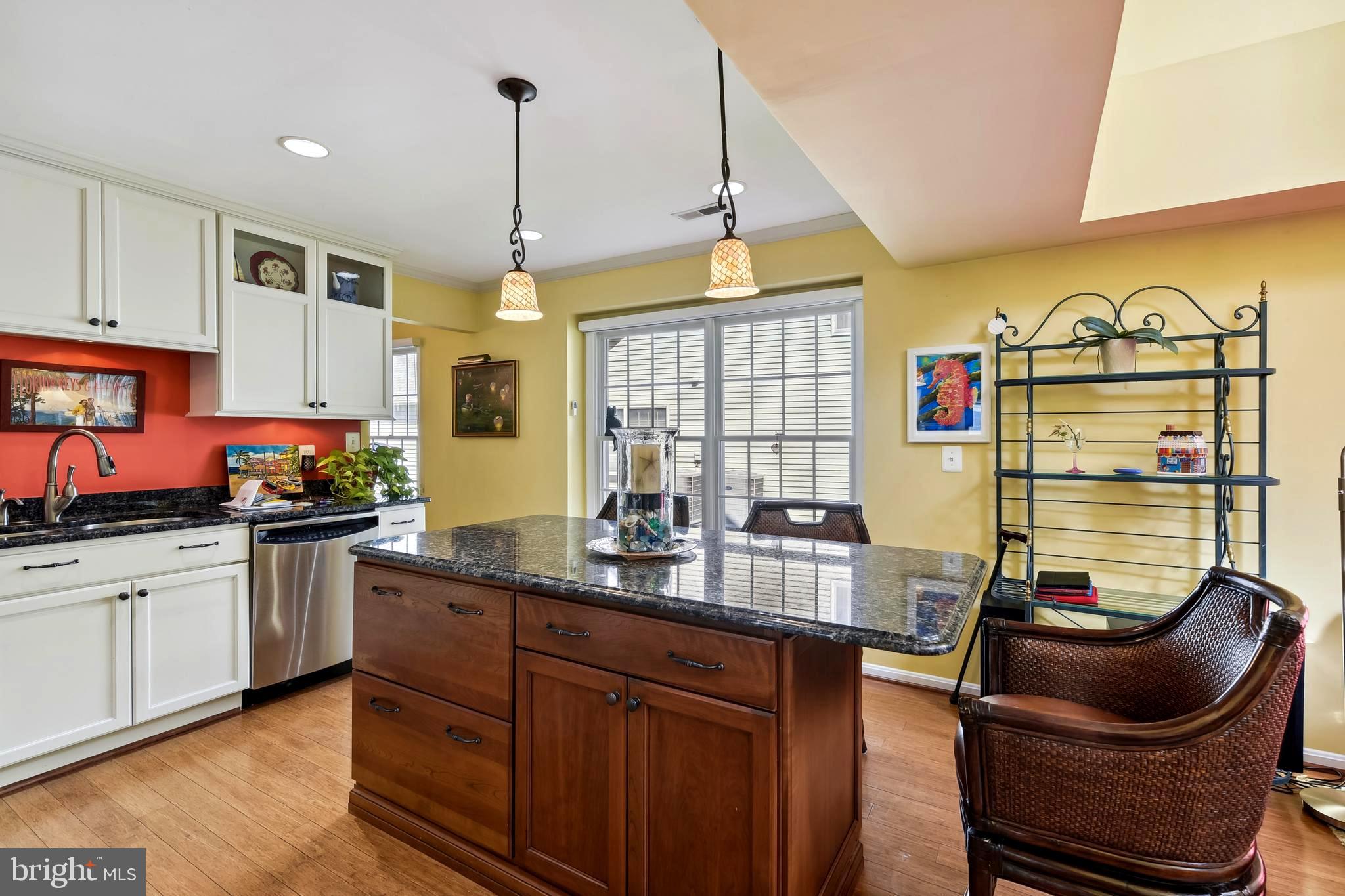 783 Eastern Point Road Annapolis, MD 21401 - Photo 3 of 59 Upscale Updates and Renovations!
