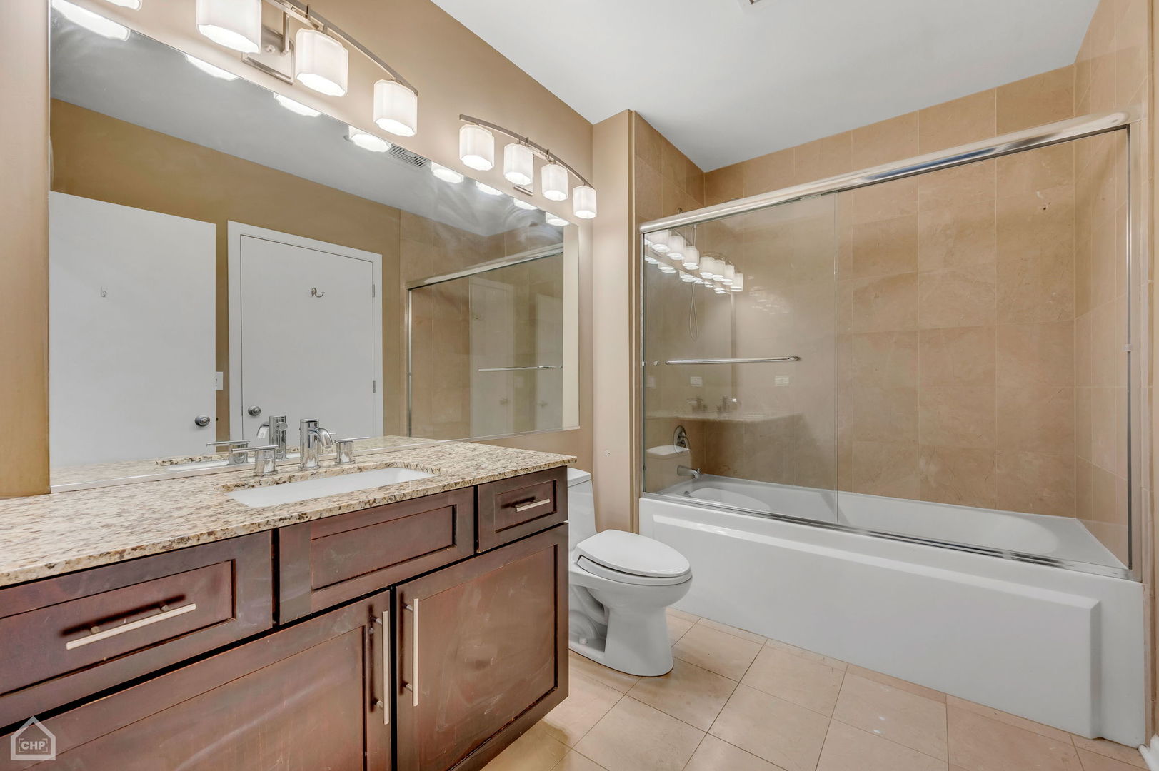 1000 West Adams Street, Unit 816 Chicago, IL 60607 - Photo 18 of 29 Gallery Image 18