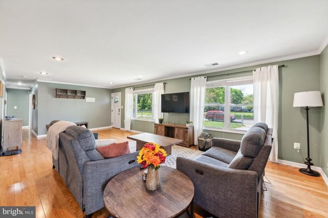 $630,000 | 4111 Keswick Road, Alexandria, VA 22309