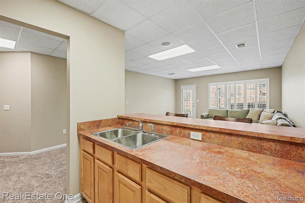 686 West Bluff Court, Unit 23 Rochester Hills, MI 48307 - Photo 36 of 43