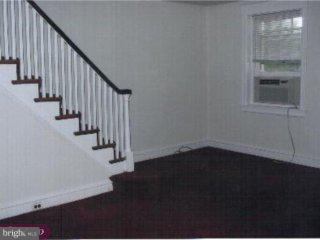 411 Wellesley Road Philadelphia, PA 19119 - Photo 2 of 5 Gallery Image 2
