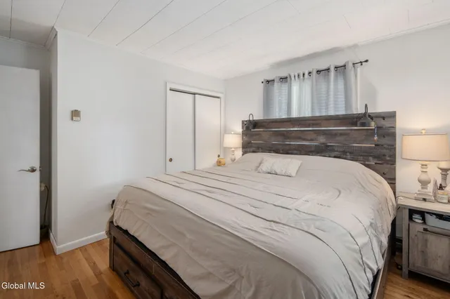 $293,000 | 271 Rte 67, Leeds, NY 12451