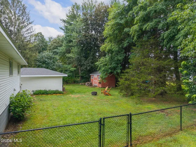 $293,000 | 271 Rte 67, Leeds, NY 12451