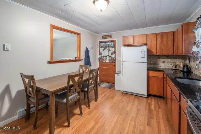 $293,000 | 271 Rte 67, Leeds, NY 12451