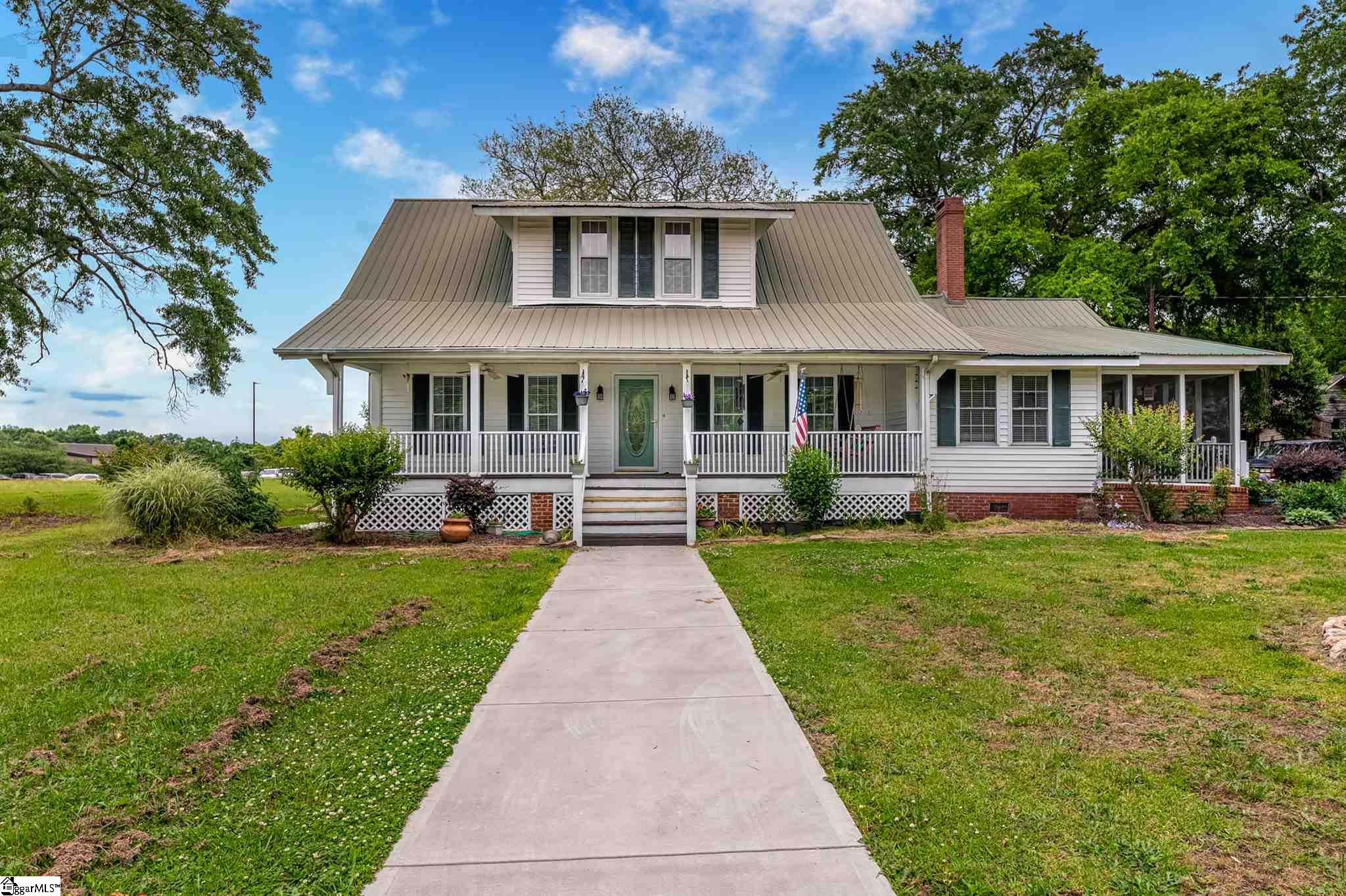 1025 Cross Anchor Road Woodruff, SC 29388 - Photo 1 of 34 Gallery Image 1