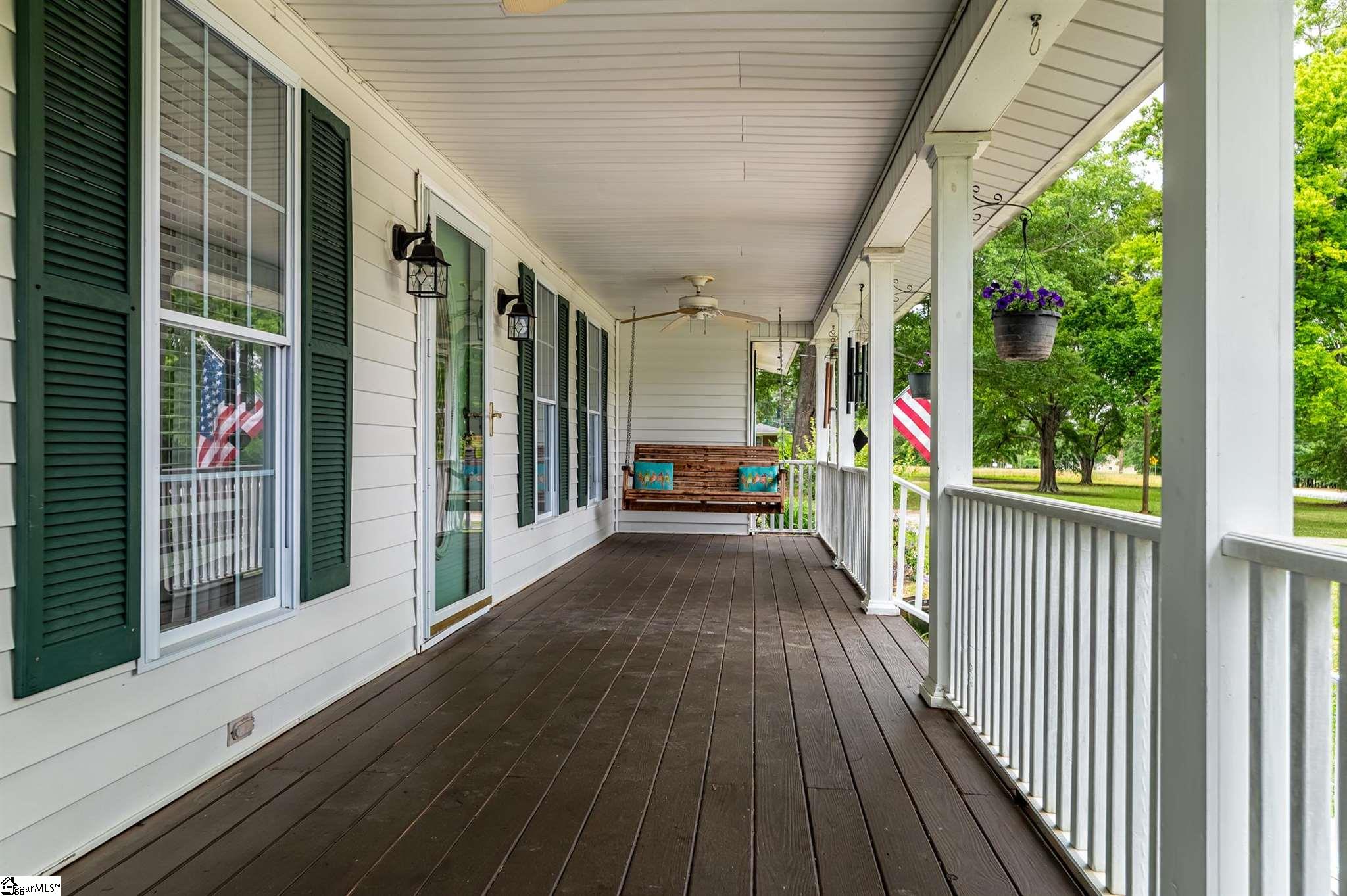 1025 Cross Anchor Road Woodruff, SC 29388 - Photo 4 of 34 Gallery Image 4