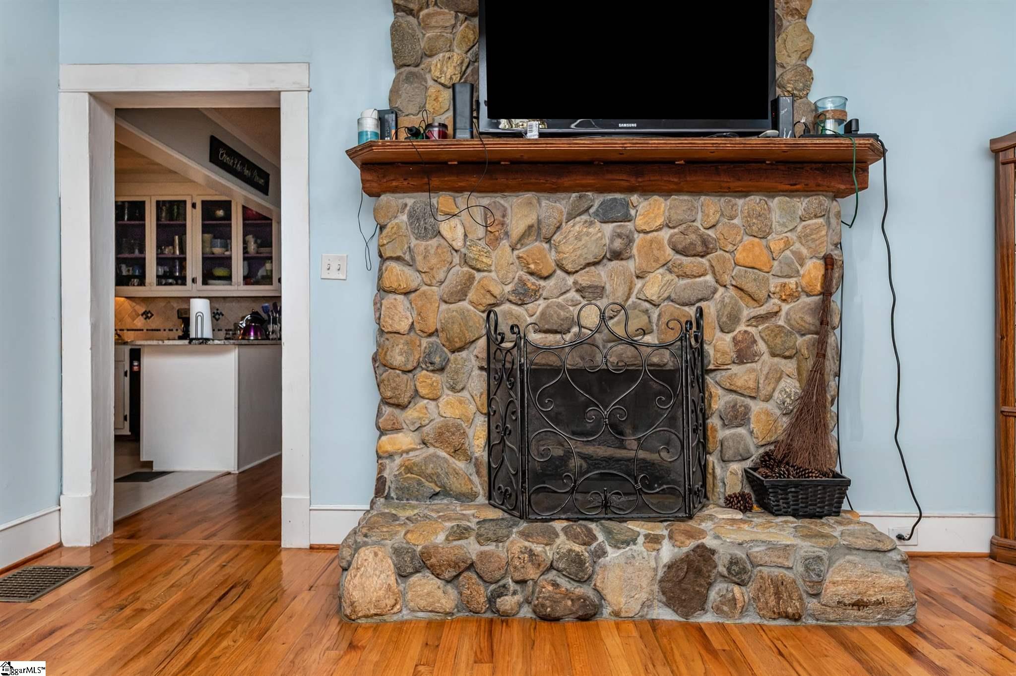 1025 Cross Anchor Road Woodruff, SC 29388 - Photo 8 of 34 Gallery Image 8