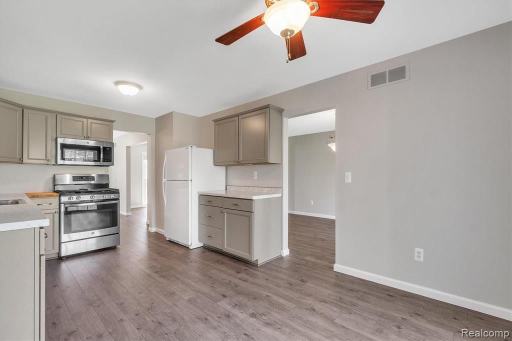 1177 Pine Ridge Court, Unit 135 Rochester Hills, MI 48306 - Photo 12 of 41