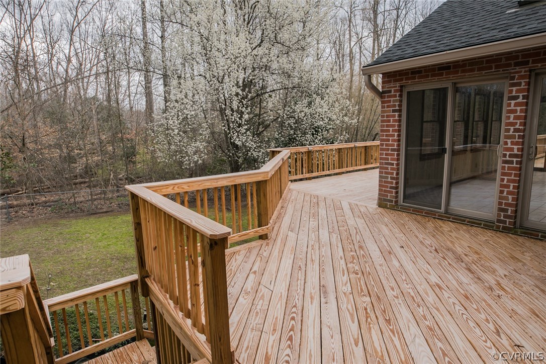 4002 Fraley Court Mechanicsville, VA 23111 - Photo 42 of 49 a balcony with wooden floor and yard in the back