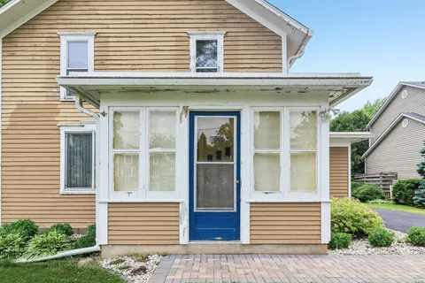$277,000 | 11806 Maple Avenue, Hebron, IL 60034