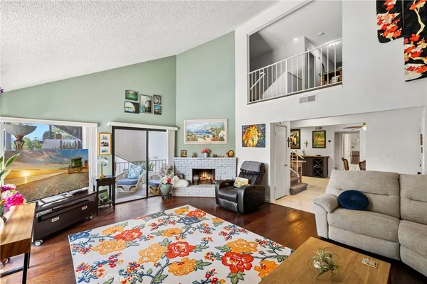 $1,899,999 | 216 West Escalones, San Clemente, CA 92672