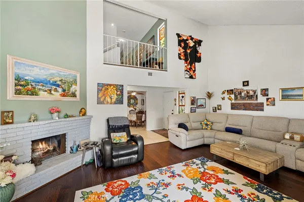 $1,899,999 | 216 West Escalones, San Clemente, CA 92672