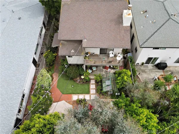 $1,899,999 | 216 West Escalones, San Clemente, CA 92672